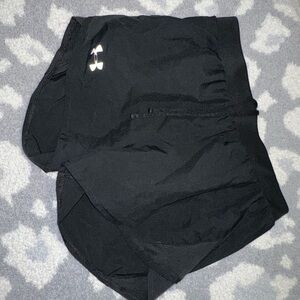 Under Armour Black Athletic Shorts Lightweight Elastic Waistband